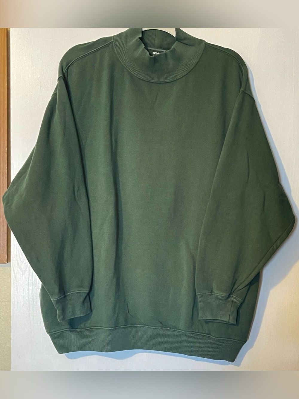 aerie Forest Green Crewneck Sweater SZ L